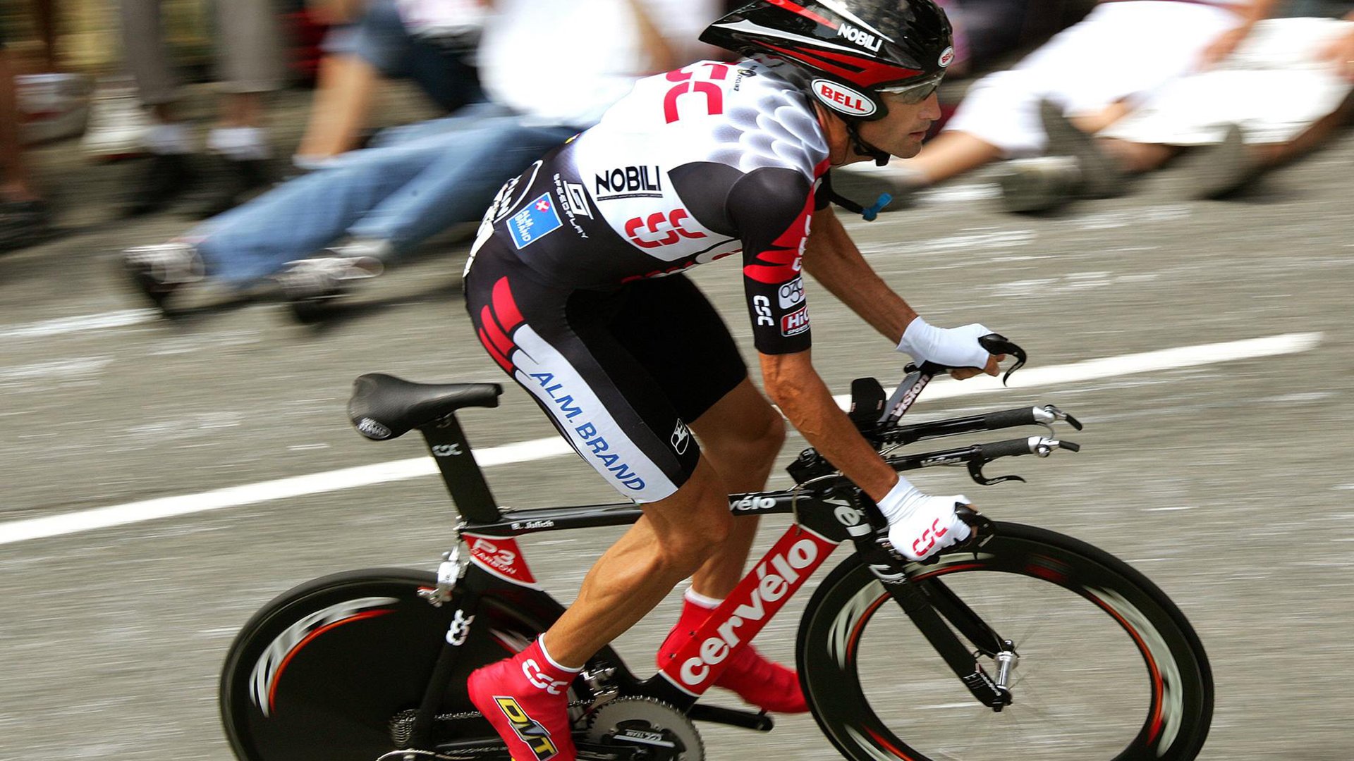 _减震科技飞行器：空中飞翔的新体验_，飞控减震的目的